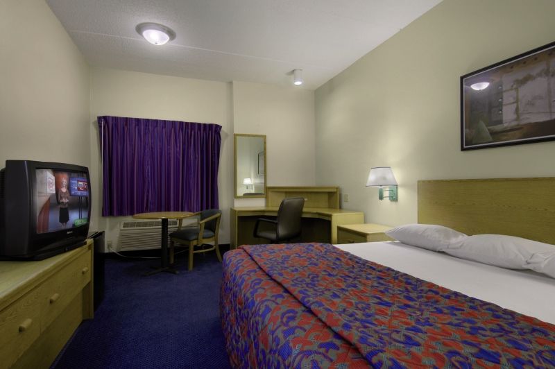 Red Roof Inn Plus+ Austin South Rum bild